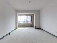 经十路南,200米地铁口,龙湖天街,可看山景