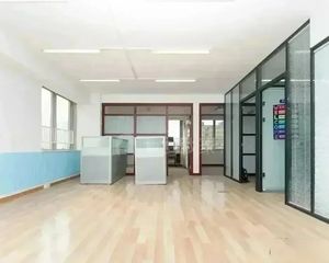 西城区广安门70年商品房 单价低 楼龄新 金中都公园边