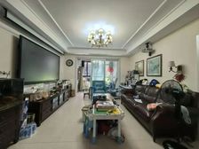 假一罚十 小区中心位置 带花园 可做四房 紧邻地铁口房东诚意