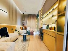 地铁口热门房源!带租5000,爆炸人流!急售,月租抵月供