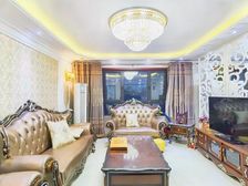 双卫格局 满二 正规商品房 商业配套成熟 精装好房 交通便捷