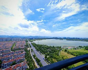 调价525万 金华稀缺一线湖景 保集庄园东边套四房三卫送车位