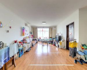 格瑞雅居 3室2厅 130.85平