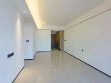 送车位 业主急售32X萬 包税 看房方便 保利翔龙天汇