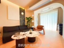 本人代理精装大两房,有固定车位(地铁900 )看房随时有密码