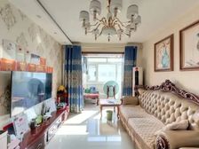 翠亨花园南里,高铁站近,通勤方便,三居精装修