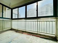 江桥新城 电梯房 购物方便 产权清晰 中间楼层采光好