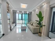 亏惨了!!(30万)全户,内置齐全,满五车位,拎包入住