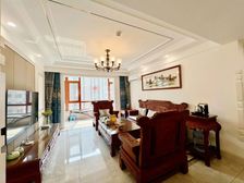 瑜公馆 111平 中楼层 精装修!看房方便 有车位 小高层