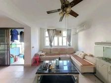 此房楼层好,无抵押,位置好,前后采光好