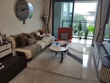 黄埔万科新里程 精装三房 保养好 价格可谈 急售 送家电包税