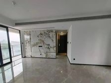 越秀瑞麓府(急售)南北对流靓楼层4房,送车位,合适价格可谈