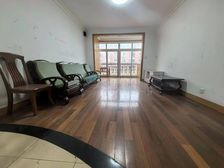 闸北公园边上,一梯二户电梯小高层,南北通户型,近地铁1号线