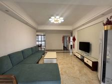 离校近,新城院附近,南北通透大三房,精装修拎包入住装修保养新