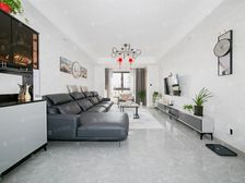 送车位,莘庄地铁口电梯次新房,2011年房龄,价格可谈,诚售