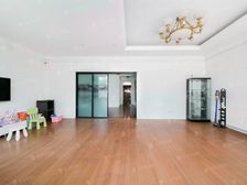 私藏一方天地,让生活住进四季如画的墅境!双拼别墅,八年一套!