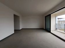 中粮天悦壹号悦江 板式洋房 一楼带花园 横厅四房