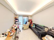 次新小区 品质物业 户型方正 南北通 生活交通方便