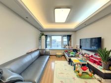 蓝色东方边套 三房带衣帽间 视野无遮挡 看房方便