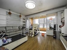 小张推荐:香蜜湖南向四房,出门地铁口,侨外护航