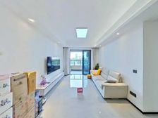 叶晓杰推荐:精装三房阳台客厅,通透方正户型,实用率高,优质