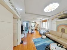 新出小两房 边套全明户型 低楼层 老少皆可考虑 诚售看房方便