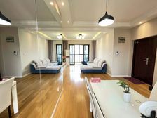 2016品质小区,近地铁2号线,景观高区,有车位,价格可刀。