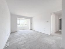 爱情缤纷里 新房单价一万一 数量有限 送装修送车位