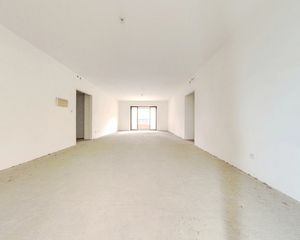 中海城南华府5室1厅南