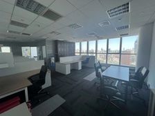 个人房源349号线宜山路地铁口200平精装修家具全配拎包入驻