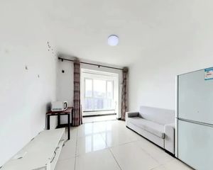 中铁国际花园2号院精装3居室 业主急售 比同户型单价低