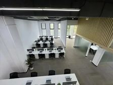 连排独栋,复式500平方。适合做公司总部。独栋办公,拎包入驻