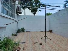 一楼超大花园,精装修业主急售,快来看房错过无