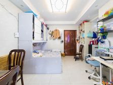 房龄新 正规商品房 南向采光好 次顶楼好楼层 电梯房