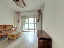 绿地中央广场三区 2室2厅 92.66平