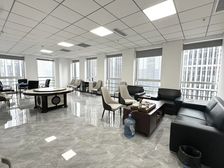 汉峪金谷 553平西南向,格局6加1,云泉中心,万科中心