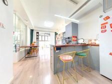 (带露台,独有就一套)(婚装30,保养新)(送家具家电车位)