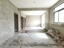 皇府别墅 299平5居 南向简装修 地上3层 近14号