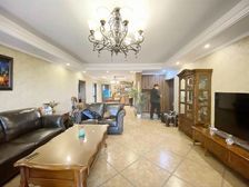 建工未来城 4室3厅3卫 精装修 178万元