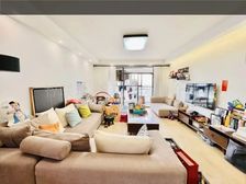 坐看假山美景,品实云湖花城 215万 3室2厅2卫 精装修,