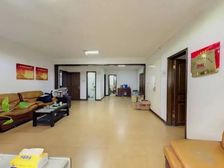 拥金零.点五 新华园 5室2厅 220.69平