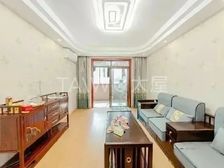 价格还可议价,房东急售,南邻别墅,精装两室,看房随时