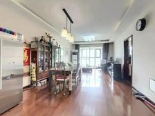 丽景长安 高层南北全明厨房明卫大四居