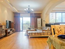 汽博中心 保利高尔夫华庭 精装四房 内圈位置 出行方便