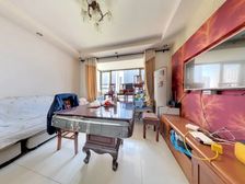 云庭城市中心花园 新上三房出售 电梯中层带买断车位 位置好