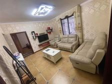 七星岗轻轨出口附近 住家精装两房 可以直接拎包入住 随时看房