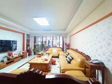 新上越湖家天下 难得的大平层 地铁口 舒适度很高 随时看房