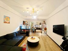 照母山 和记黄埔玥湖园二期 精装两房 带前后花园