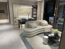 脚踢大平层,拳打小叠加。此盘总价低带精装地暖