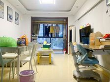 靠近万达,精装修,拎包入住,采光好,地铁口附近